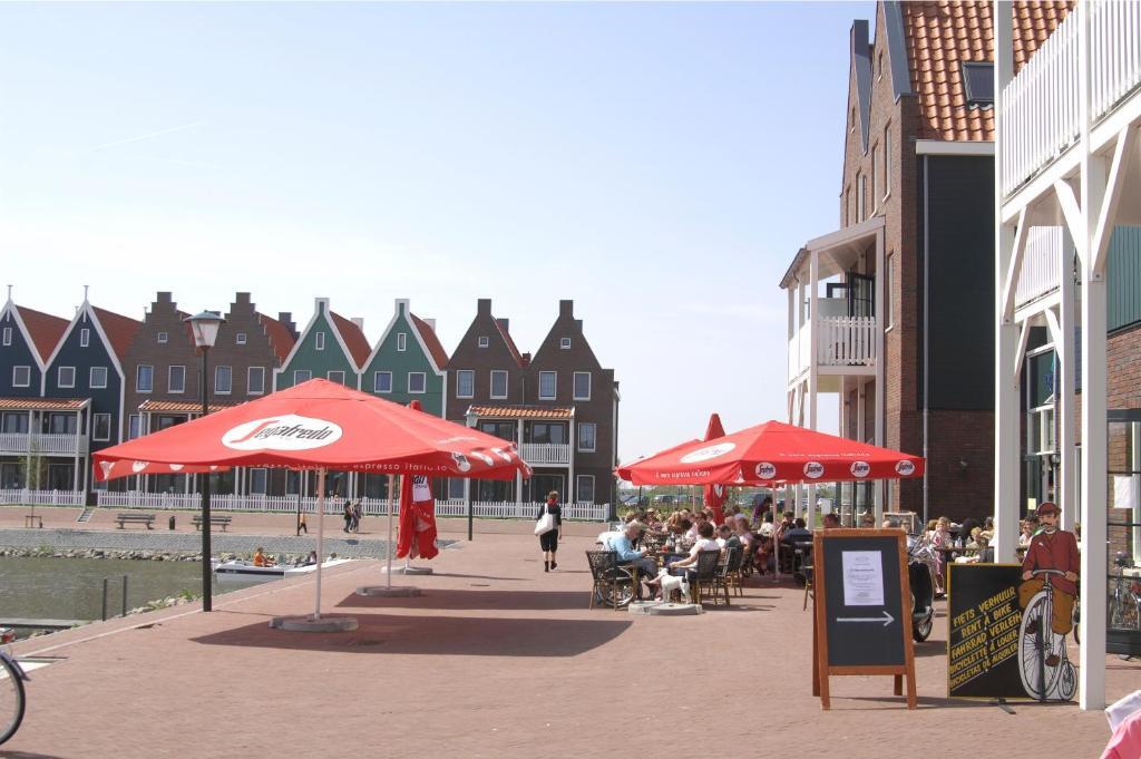 Roompot Hotel Marinapark Volendam 福伦丹 外观 照片